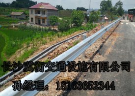湖南水马交通设施公司分析波形护栏立柱错位