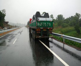 高速波形护栏{湖南冀衡}降低维修造价